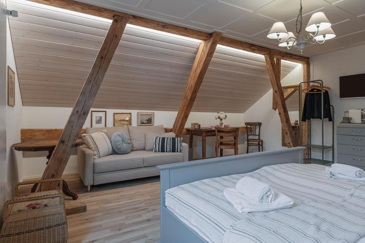 Gaestezimmer Im Dorfzentrum Rothenthurm Kültér fotó